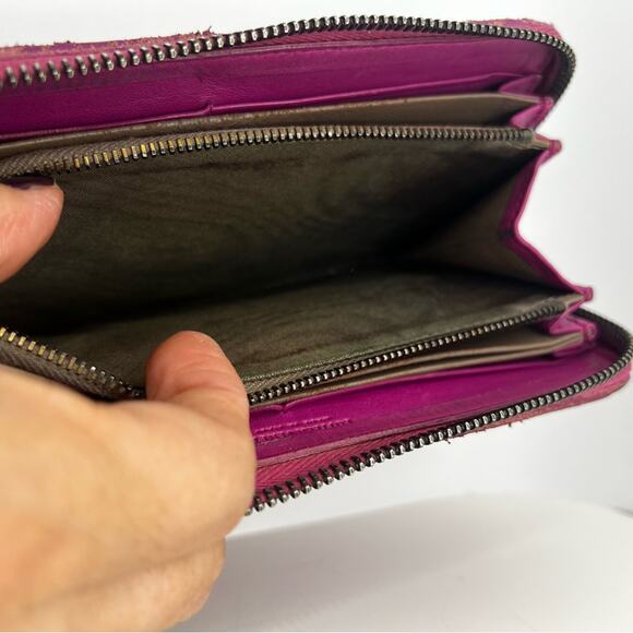 GUC Bottega Veneta Purple Zip Wallet - Picture 11 of 11